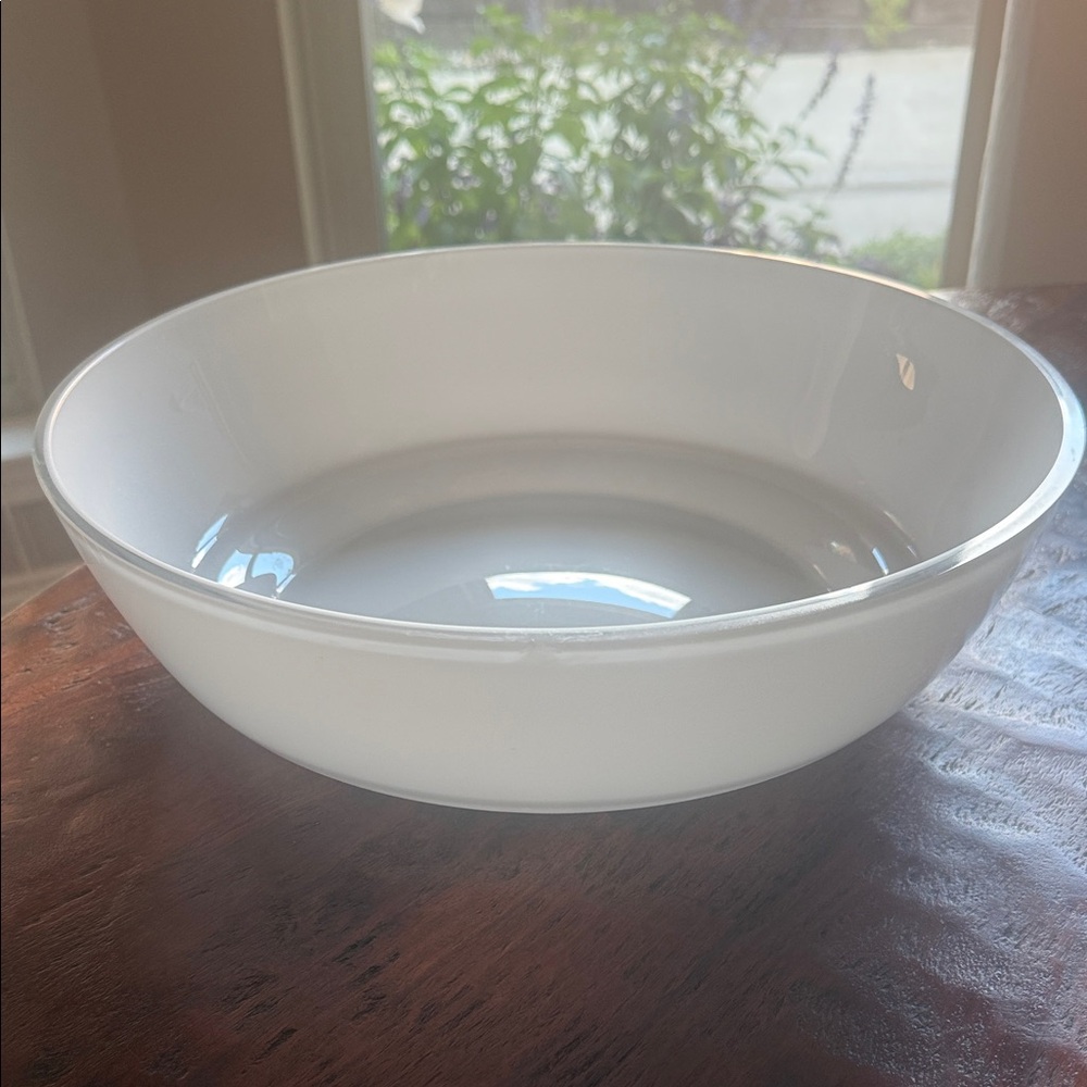 VINTAGE White glass Serving Bowl. Beautiful!
